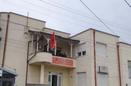 Mustafi: Flamuri kuq e zi përgjithmonë do të valojë në Luginë