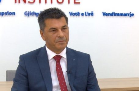 Drejtori i KDI-së: Qeveria mos t’i bashkohet valles së Vuçiqit – serbët e Kosovës jetojnë nën presionin e grupeve kriminale