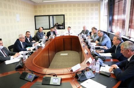 Pa përkrahjen e pozitës, kalon në Komision Projektligji për Pensionet e zyrtarëve policorë