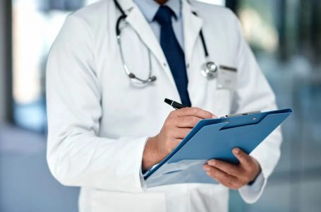 Një muaj paraburgim për logopedin nga Gjilani që dyshohet se abuzoi psiqikisht me vajzën me autizëm