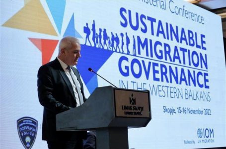 Sveçla: Qeveria e gatshme të strehojë deri në 5000 refugjatë
