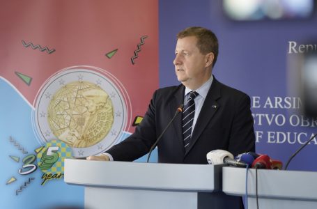 Szunyog: Kosova ka rritur pjesëmarrjen e saj në arsimin e lartë për 30%