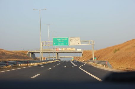 Më 2023 Qeveria planifikon ndërtimin e disa autostradave