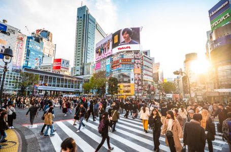 Japonezët nuk bëjnë kurrë telefonata në transportin publik, kjo është arsyeja