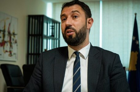 Krasniqi: Nuk mund të vendosim administratorë për të menaxhuar me komunat në veri