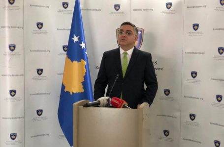Tahiri i kërkon Kurti t’i ftojë në takim krerët e partive politike pas situatës në veri