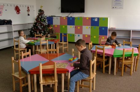 Përmirësohet infrastruktura shkollore në klasën e nivelit parashkollor në shkollën “Emin Duraku”