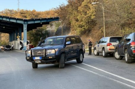 EULEX sulmohet me shok-bombë në veri