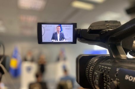 Ministri Hajrulla Çeku flet për FFK-në dhe për Federatat tjera që s’janë licencuar ende