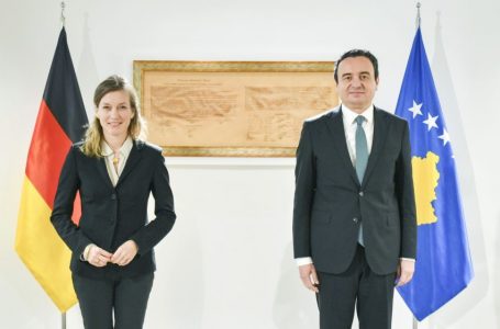 Kryeministri Kurti priti në takim Sekretaren e Shtetit të Gjermanisë