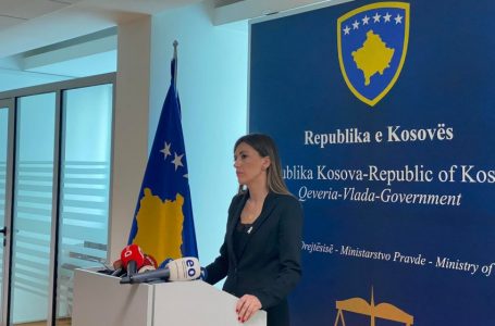 Haxhiu: Shumë paradoksale që i akuzuari për vrasjen e Donjeta Pajazitajt u lirua