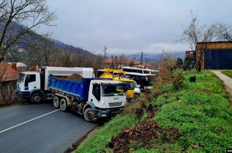 Nis largimi i barrikadave në Rudarë të Zveçanit