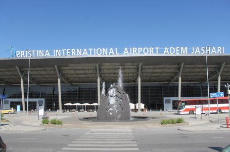 Numri i fluturimeve dhe udhëtarëve më i madh në maj 2023, krahasuar me një vit më parë