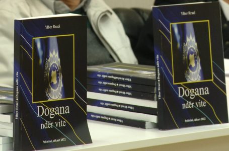 Promovohet libri “Dogana ndër vite” i autorit Ylber Rraci