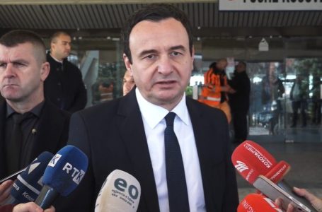 Kurti: Shqetësohemi se largimi i barrikadave nuk mund të përjashtojë viktimat