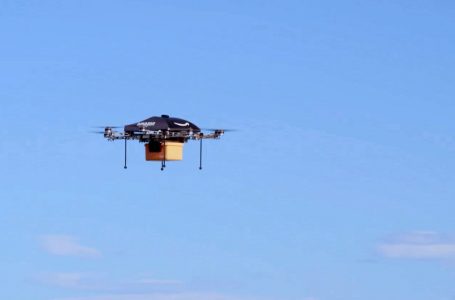 Amazon filloi me dërgimin e porosive me dron në Kaliforni dhe Teksas