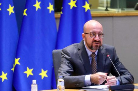 Michel: BE do të vazhdojë të ofrojë ndihmë të fortë ushtarake për Ukrainën