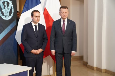 Polonia nënshkruan marrëveshje me Francën për të marrë dy satelitë vëzhgimi