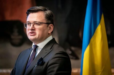 Ministri i Jashtëm i Ukrainës kërkon gjuhë të përbashkët me Kinën për t’i dhënë fund luftës me Rusinë