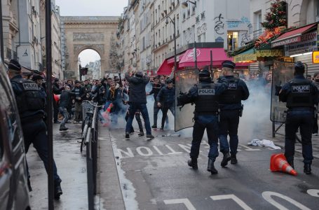 Sulmuesi në Paris që vrau tre persona e pranon se ishte racist