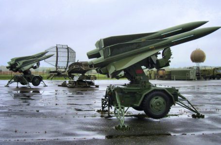Spanja dërgon sistemet e para raketore Hawk në Ukrainë
