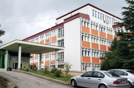 Rasti i foshnjës së vdekur në Spitalin e Pejës, shkarkohen edhe dy drejtorë