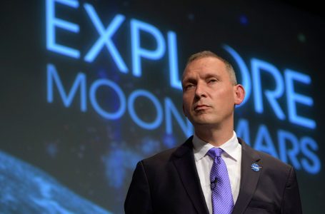 Zyrtari i NASA-s: Ekziston një shans i rëndësishëm për të gjetur jetë jashtë Tokës