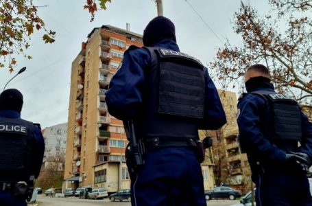 Sindikata e Policisë kërkesë për Qeverinë, KFOR-in dhe EULEX-in që t’u dalin krah policëve të bllokuar