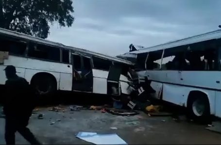 Përplasen dy autobusë në Senegal, humbin jetën 40 persona dhe 85 tjerë lëndohen