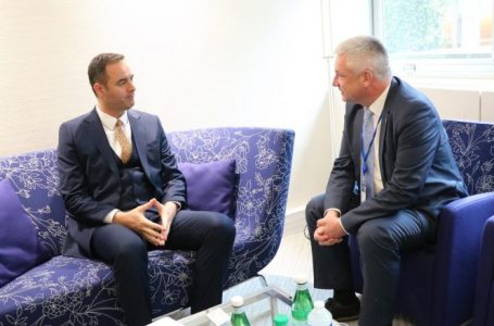Konjufca takoi Presidentin e Asamblesë Parlamentare të Këshillit të Evropës, bisedojnë për aplikimin e Kosovës në KiE