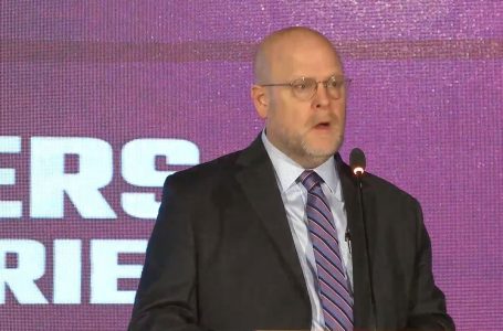 Hovenier: Jami të përkushtuar ta mbështesim Kosovën dhe të përfitojmë nga rinia e saj