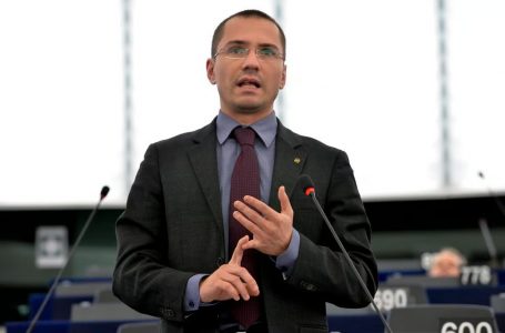 Eurodeputeti bullgar: Serbia ta respektojë Kosovën e pavarur