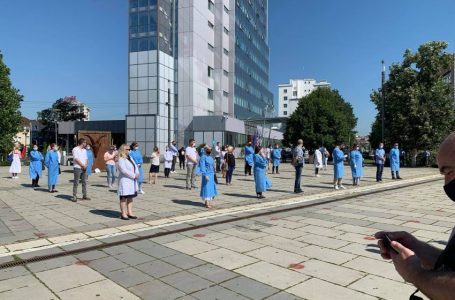 Infermierët ndihen të diskriminuar nga SHSKUK-ja, paralajmërojnë protesta dhe greva