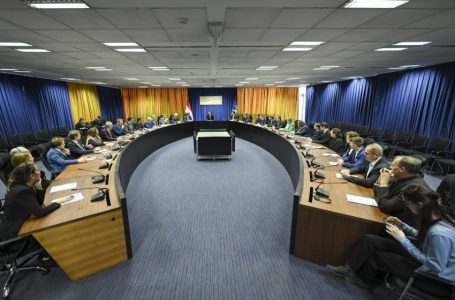 Kurti takohet me përfaqësuesit e Shoqatës së Miqësisë Austri-Kosovë
