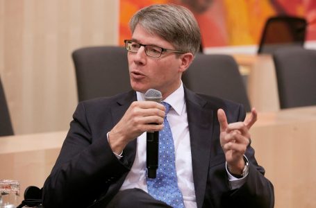 Schmitt: Në Ballkan ekziston vetëm një shtet që shkakton ngatërresa, ajo është Serbia