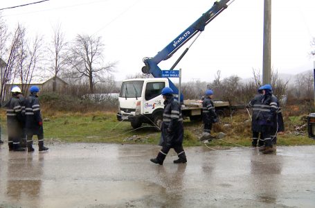 Reshjet e shiut lënë pa energji elektrike disa fshatra të Rekës së Keqe