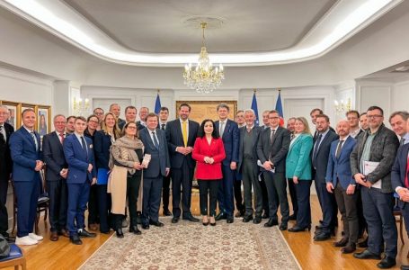 Osmani takoi Grupin e Miqësisë Austri- Kosovë, flet edhe për dialogun me Serbinë