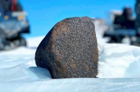 Shkencëtarët zbulojnë një meteor që përmban material miliarda vjeçar nga hapësira