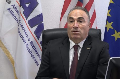 Shahini kërkon të lejohet tërheqja e Trustit, numëron arsyet pse i humbi milionat ky institucion
