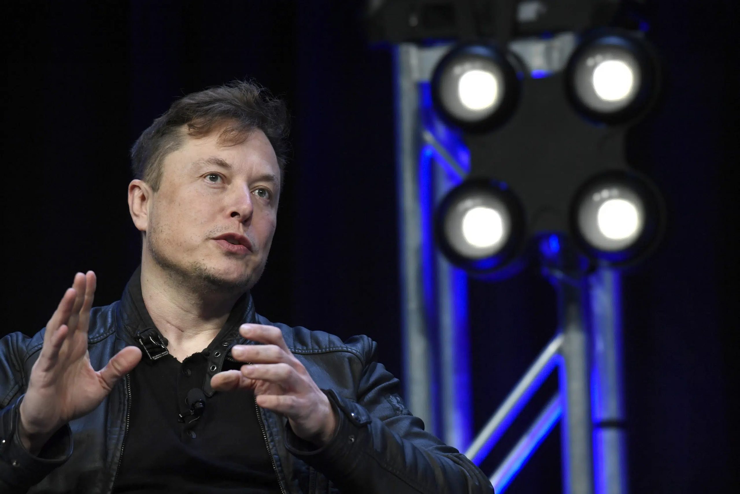 Elon Musk: Instagram “i çon njerëzit në depresion” dhe Twitter “i zemëron ata”