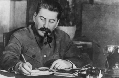 Kush ishte sozia që zëvendësoi Stalinin në daljet e tij publike