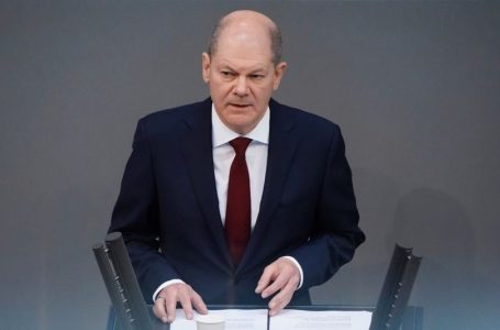 Scholz: Ukraina është e fortë, nuk do të mposhtet nga Rusia