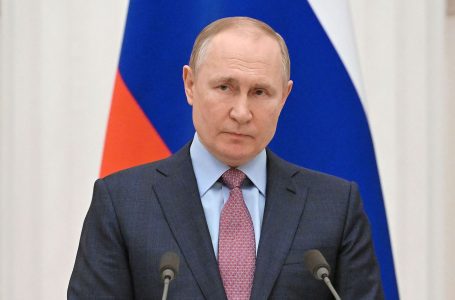 Putin i gatshëm të nis bisedimet e paqes me Ukrainën, por territoret e aneksuara nuk dëshiron t’i rikthej