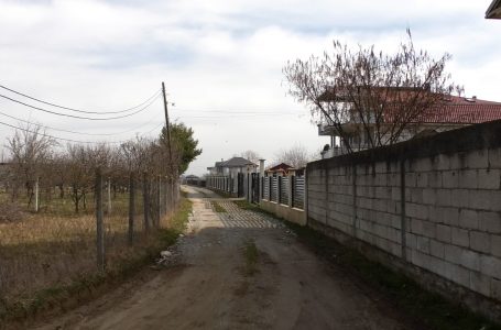 Banorët e rrugës ‘’Muhamet Arifi’’ kërkojnë asfaltimin e rrugës