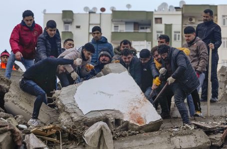 Afro 5 mijë të vdekur nga tërmeti në Turqi e Siri
