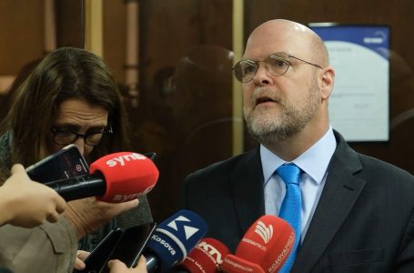 Hovenier kujton ditën kur SHBA-të njohën shtetin e Kosovës: Krenar me demokracinë që keni arritur