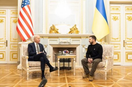 Vizita historike e Biden në Ukrainë, Zelensky: Faleminderit! Ju jemi mirënjohës