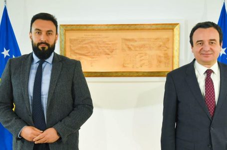 Imamoviq pas takimit me Kurtin: Shqiptarët e boshnjakët të kenë të drejta si serbët në Kosovë e Bosnjë