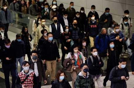 Pas 959 ditësh, ky qytet nuk po vendos më gjoba për mosmbajtjen e maskës për shkak të COVID-19
