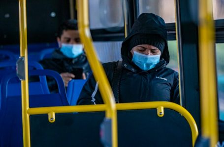 Gjermania heq detyrimin e mbajtjes së maskës në transportin urban
